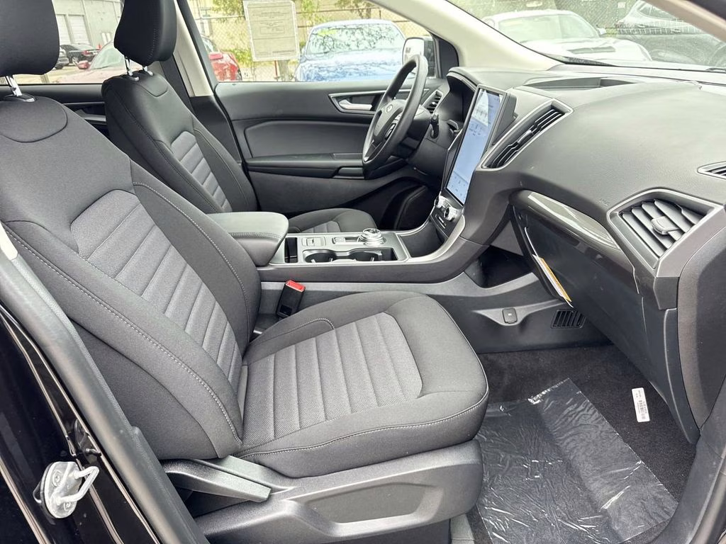 2024 Agate Black Metallic Ford Edge SE AWD SUV