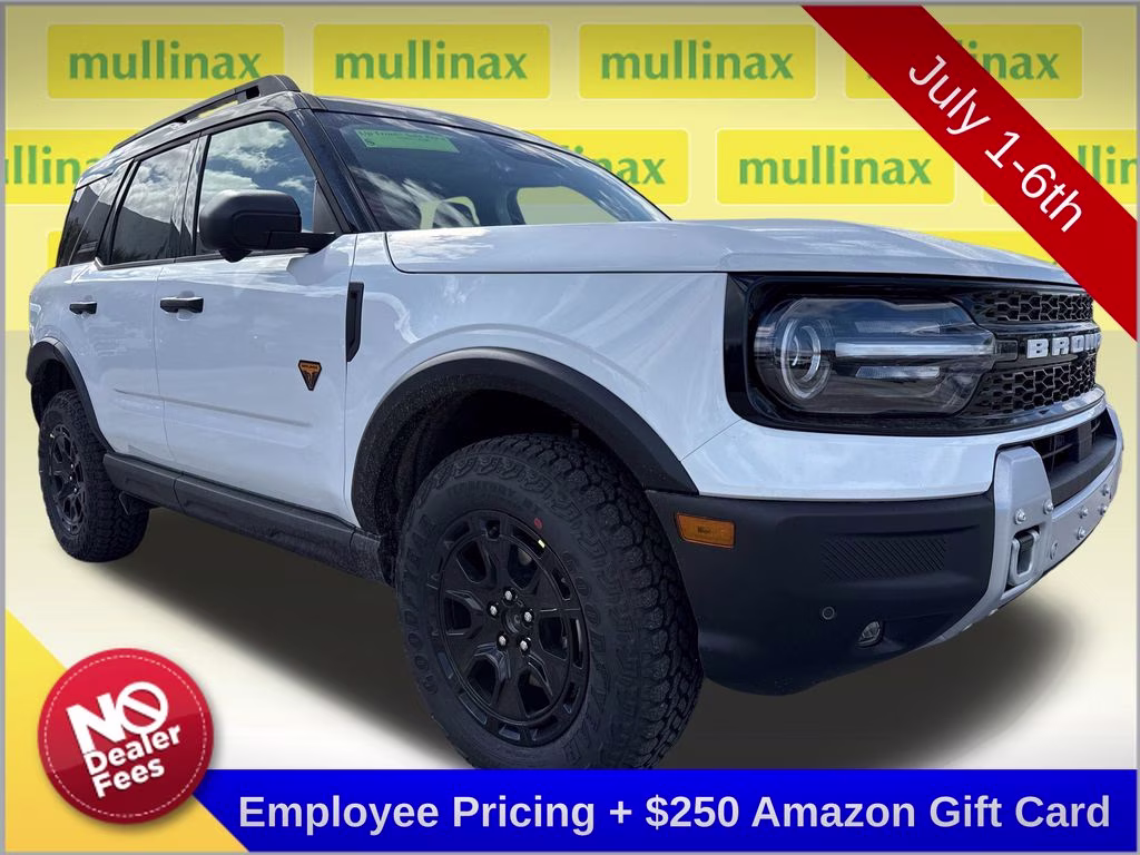 2026 Oxford White Ford Bronco Sport Badlands 4X4 SUV