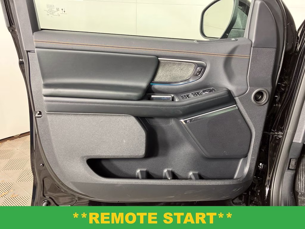 2026 Agate Black Metallic Ford Expedition Tremor 4X4 SUV