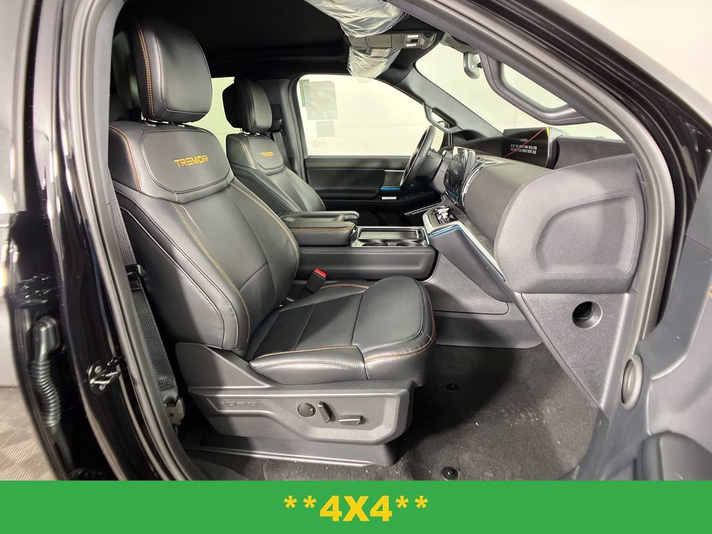 2026 Agate Black Metallic Ford Expedition Tremor 4X4 SUV