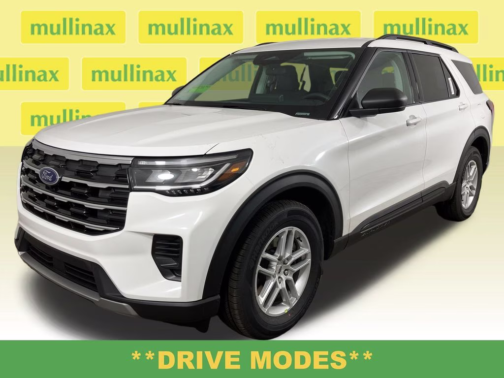 2026 Star White Metallic Tri-Coat Ford Explorer Active RWD SUV