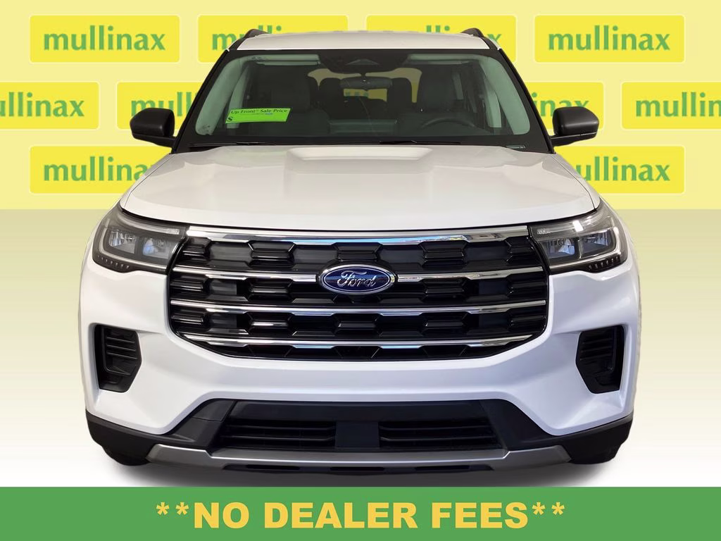 2026 Star White Metallic Tri-Coat Ford Explorer Active RWD SUV