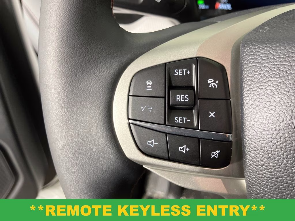 2026 Star White Metallic Tri-Coat Ford Explorer Active RWD SUV
