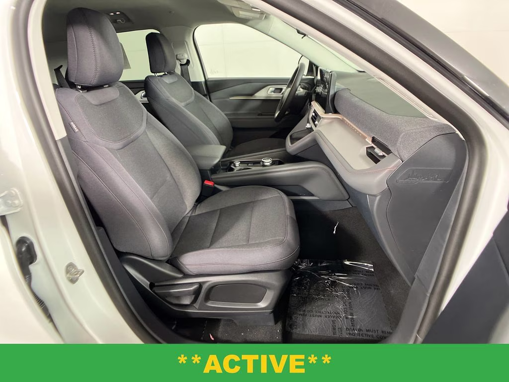 2026 Star White Metallic Tri-Coat Ford Explorer Active RWD SUV