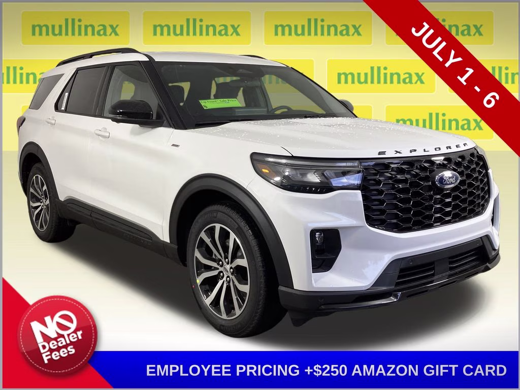 2026 Star White Metallic Tri-Coat Ford Explorer ST-Line RWD SUV