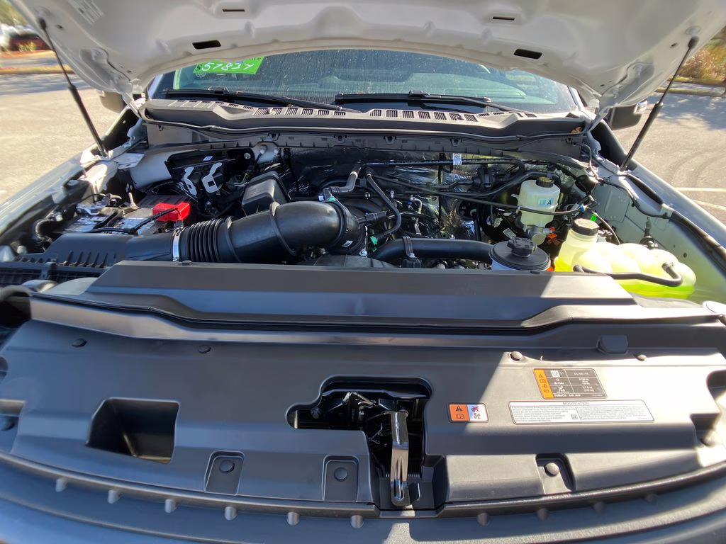 2026 Oxford White Ford Super Duty F-250 SRW STX 4X4 Truck