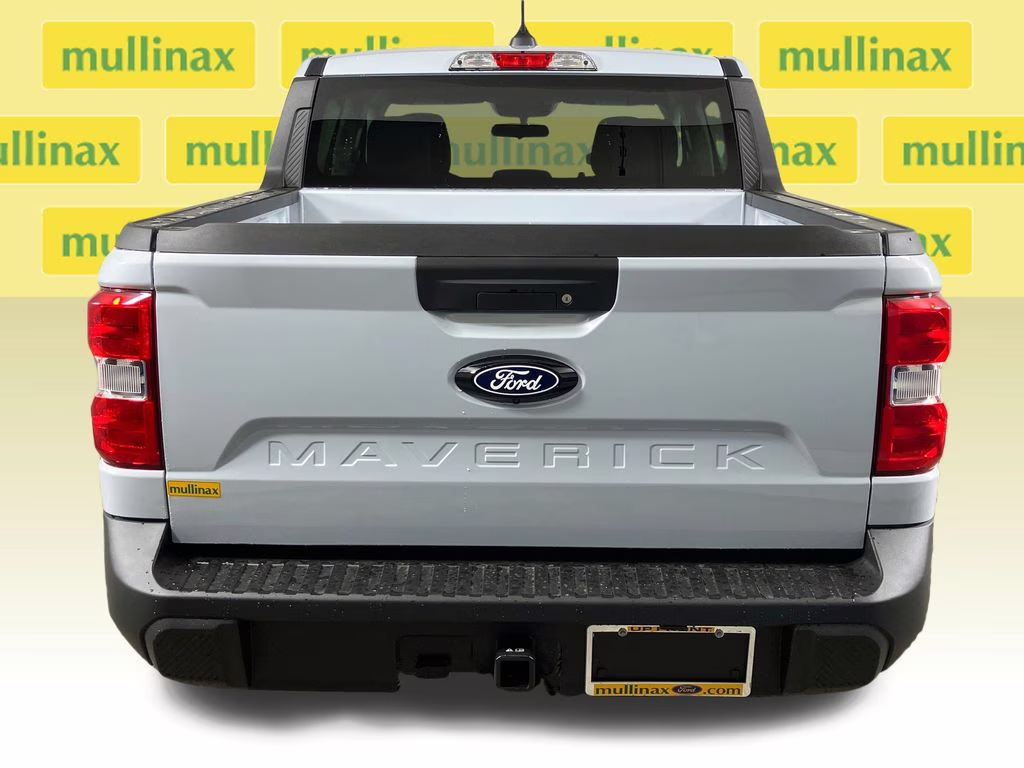 2026 Space White Metallic Ford Maverick XLT FWD Truck