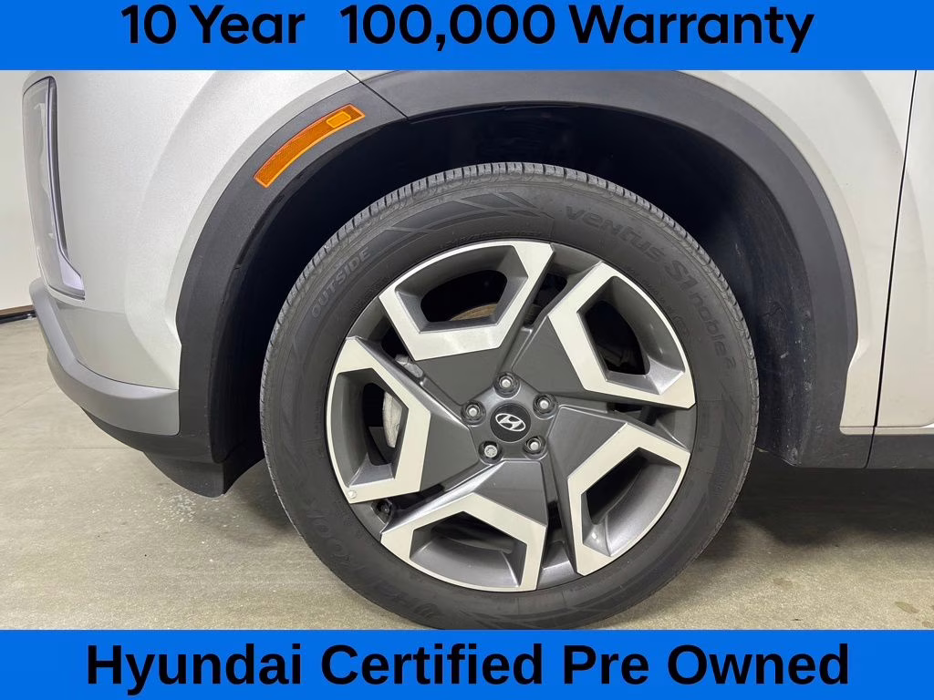2025 Typhoon Silver Hyundai Palisade SEL Premium FWD SUV