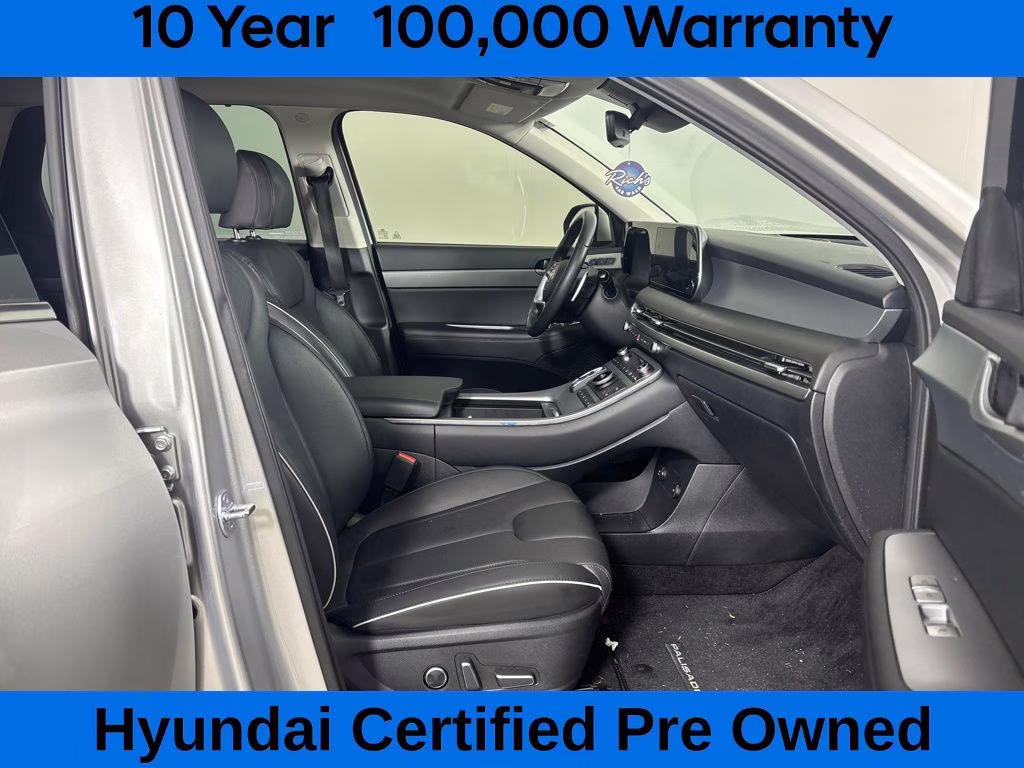 2025 Typhoon Silver Hyundai Palisade SEL Premium FWD SUV