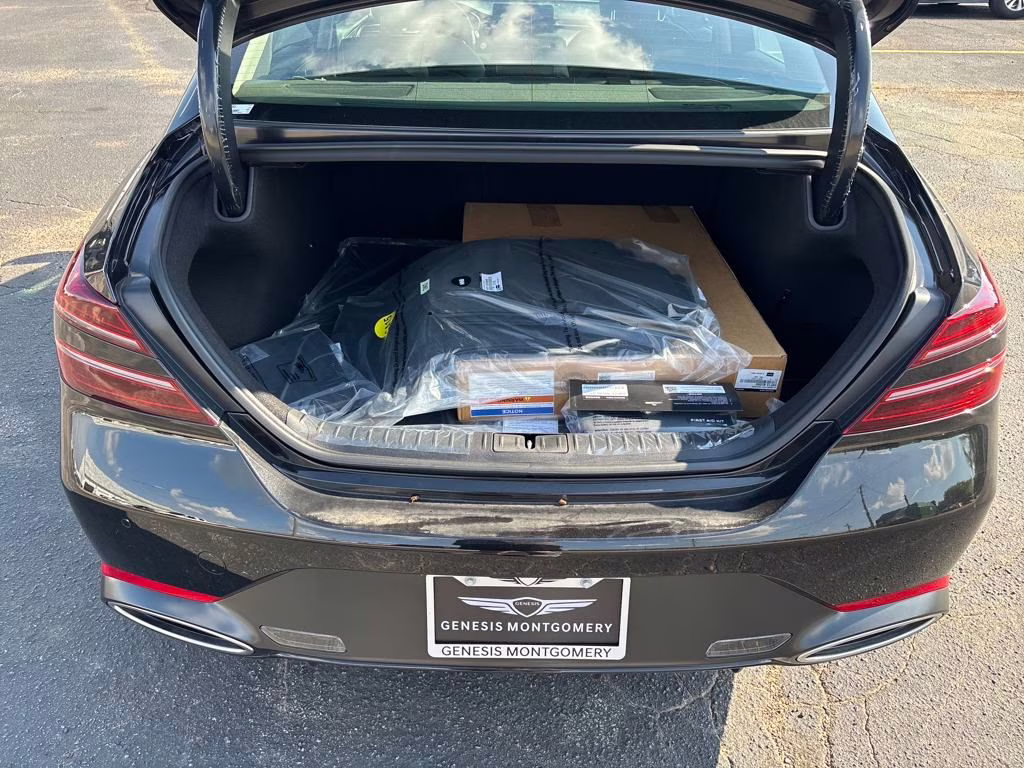 2026 Vik Black Genesis G70 2.5T Prestige RWD Sedan