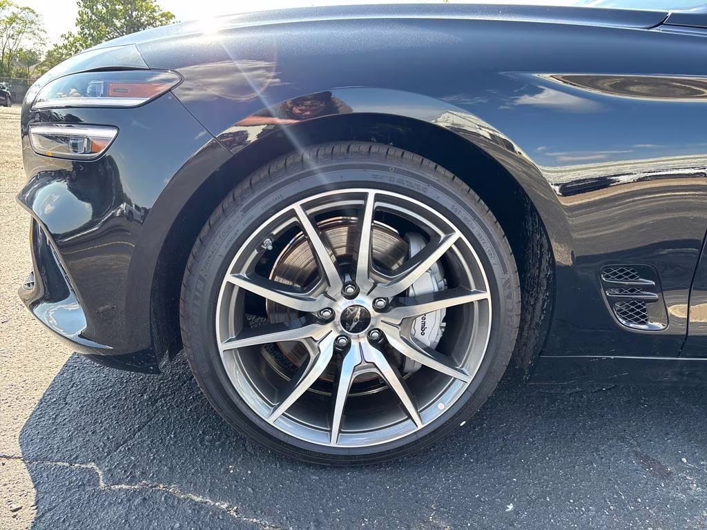 2026 Vik Black Genesis G70 2.5T Prestige RWD Sedan