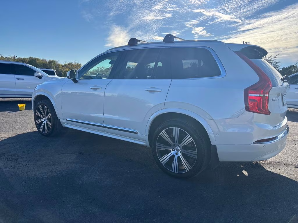 2025 Crystal White Pearl Volvo XC90 B6 Ultra AWD SUV