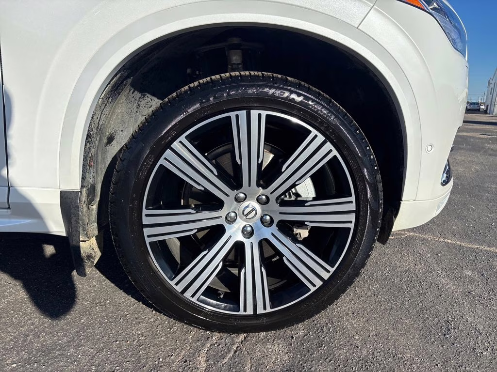 2025 Crystal White Pearl Volvo XC90 B6 Ultra AWD SUV