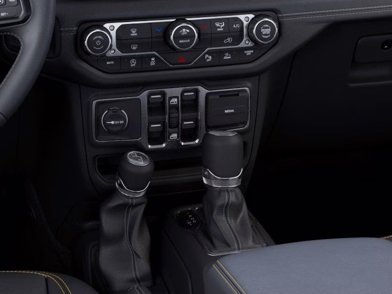 2026 Bright White Clearcoat Jeep Gladiator Sahara 4X4 Truck