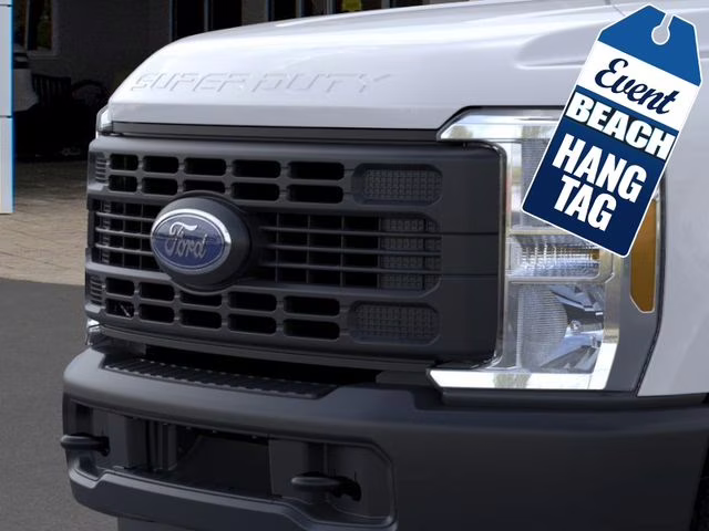 2026 Oxford White Ford Super Duty F-250 SRW XL 4X4 Truck