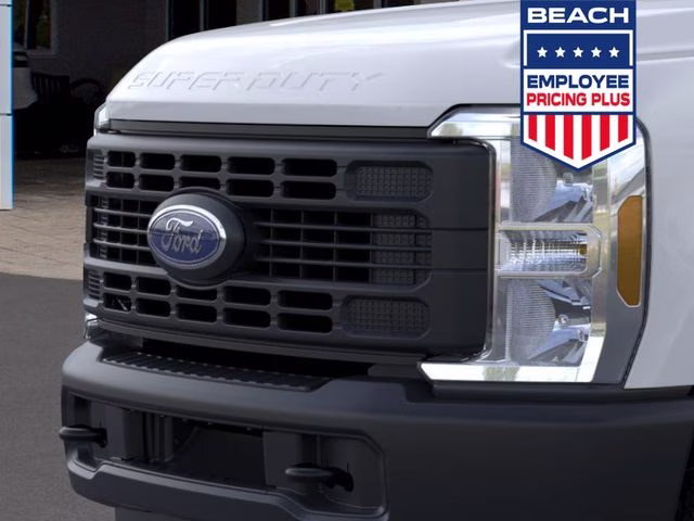 2026 Oxford White Ford Super Duty F-250 SRW XL 4X4 Truck
