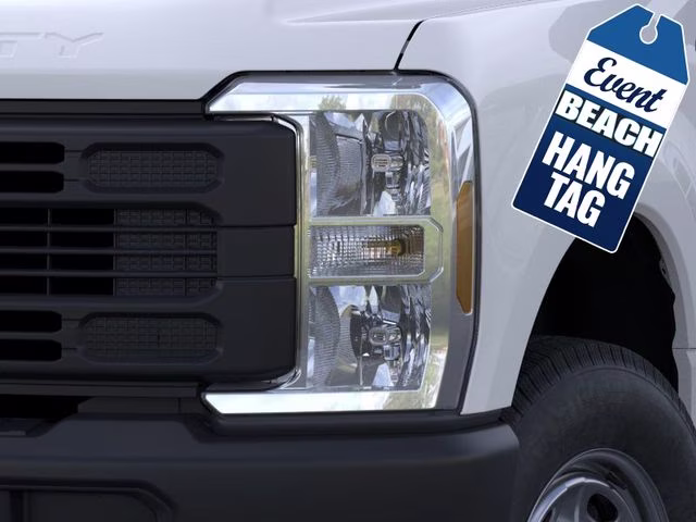 2026 Oxford White Ford Super Duty F-250 SRW XL 4X4 Truck