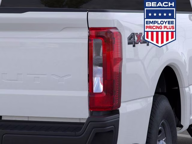 2026 Oxford White Ford Super Duty F-250 SRW XL 4X4 Truck