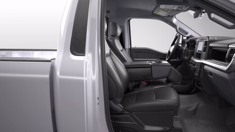 2026 Oxford White Ford Super Duty F-250 SRW XL 4X4 Truck