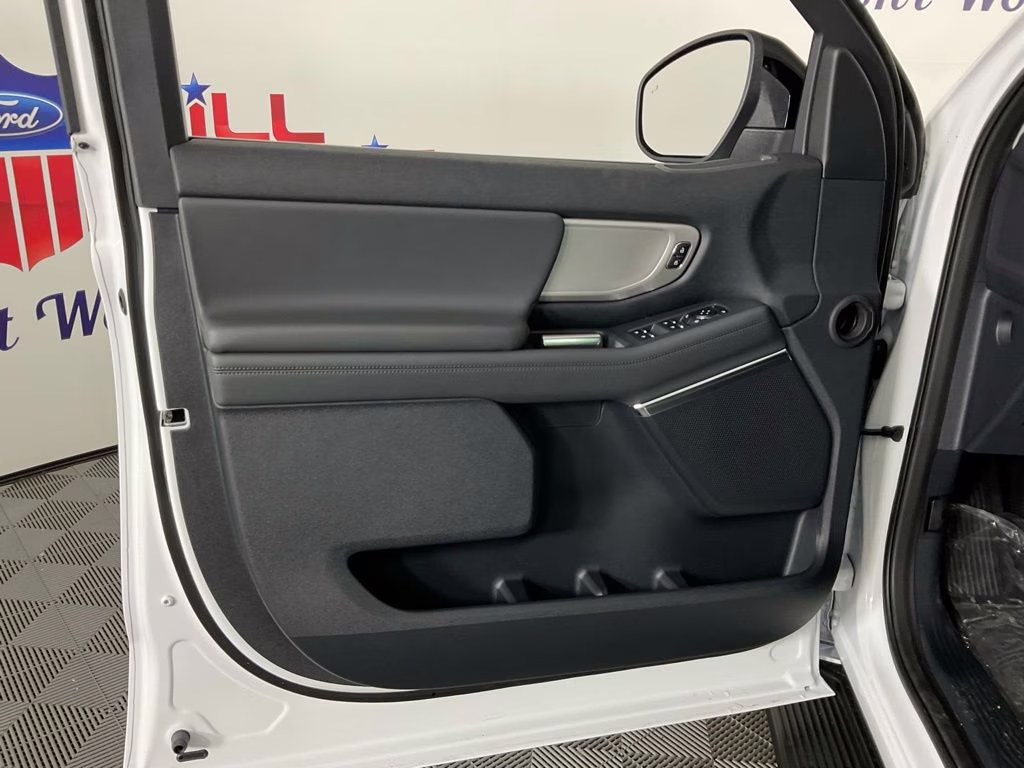 2026 Oxford White Ford Expedition Max Active RWD SUV