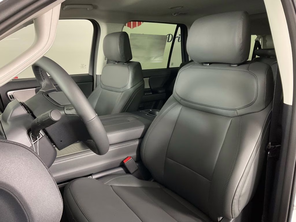 2026 Oxford White Ford Expedition Max Active RWD SUV