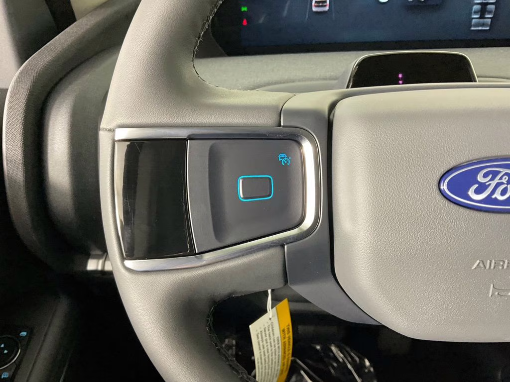 2026 Oxford White Ford Expedition Max Active RWD SUV