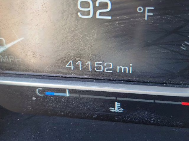 2024 Summit White GMC Sierra 2500HD AT4X 4X4 Truck