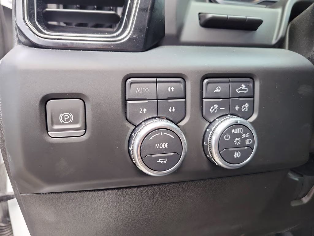 2024 Summit White GMC Sierra AT4X 4X4 Truck