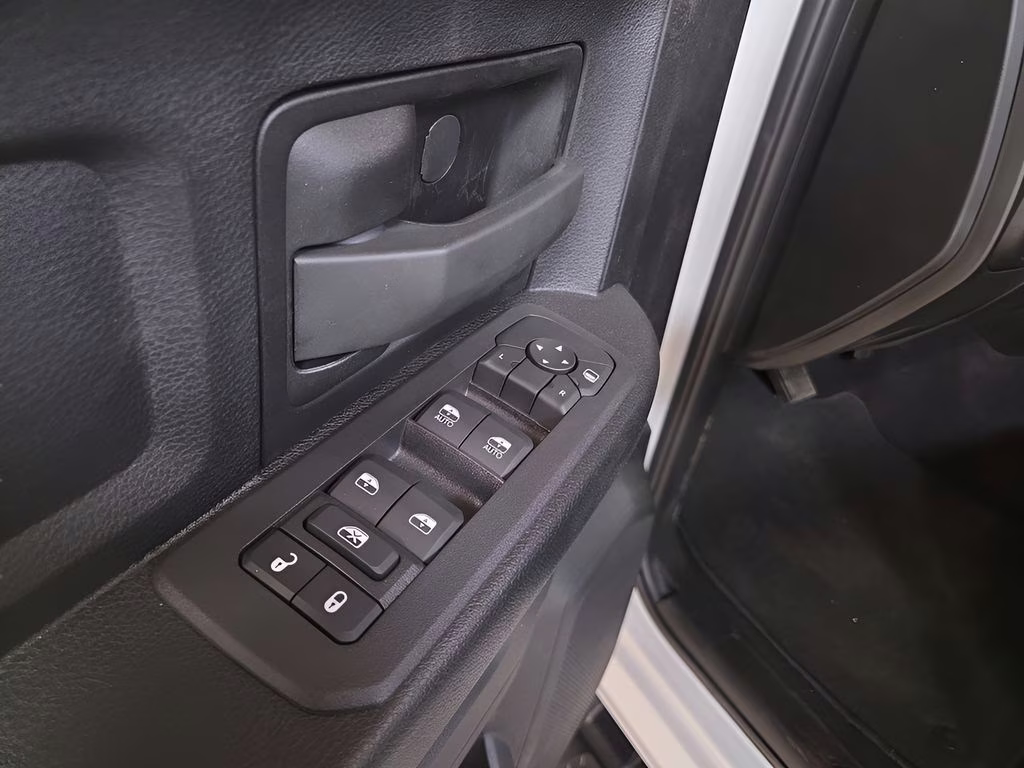 2026 Bright White Clearcoat Ram 2500 Tradesman 4X4 Truck