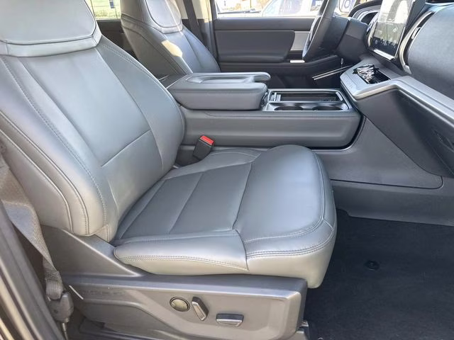 2026 Black Ford Expedition Active RWD SUV