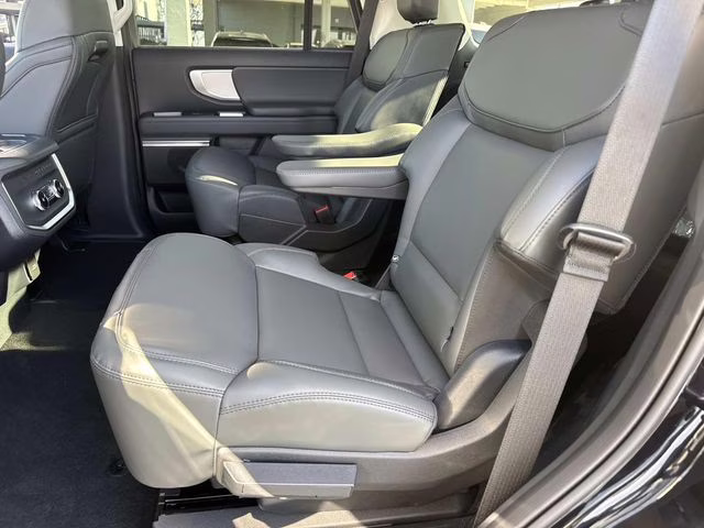 2026 Black Ford Expedition Active RWD SUV