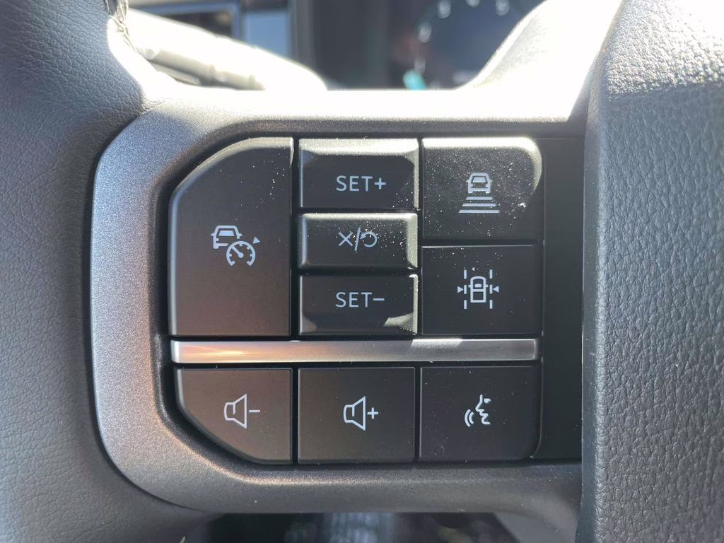 2026 Oxford White Ford F-150 Lariat 4X4 Truck