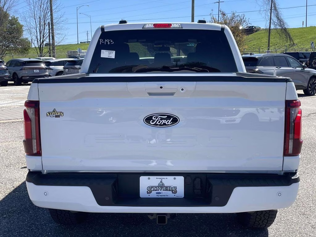 2026 Oxford White Ford F-150 Lariat 4X4 Truck