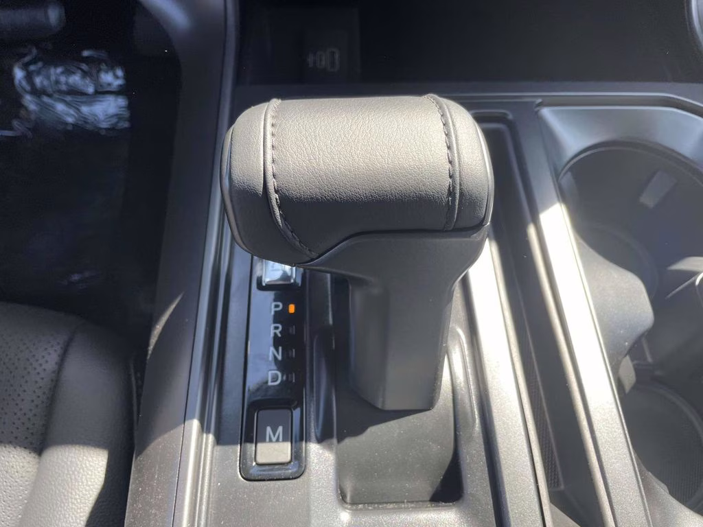 2026 Oxford White Ford F-150 Lariat 4X4 Truck