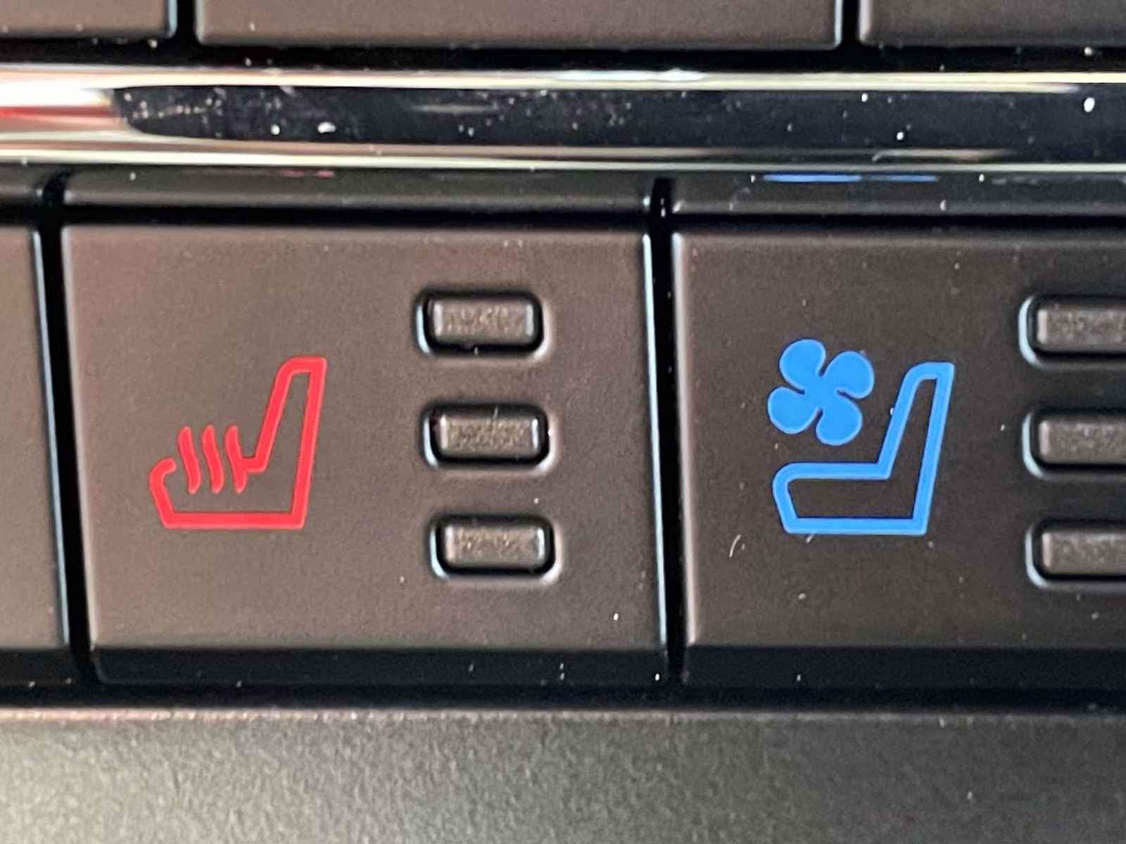 2026 Carbonized Gray Metallic Ford Super Duty F-250 SRW Lariat 4X4 Truck