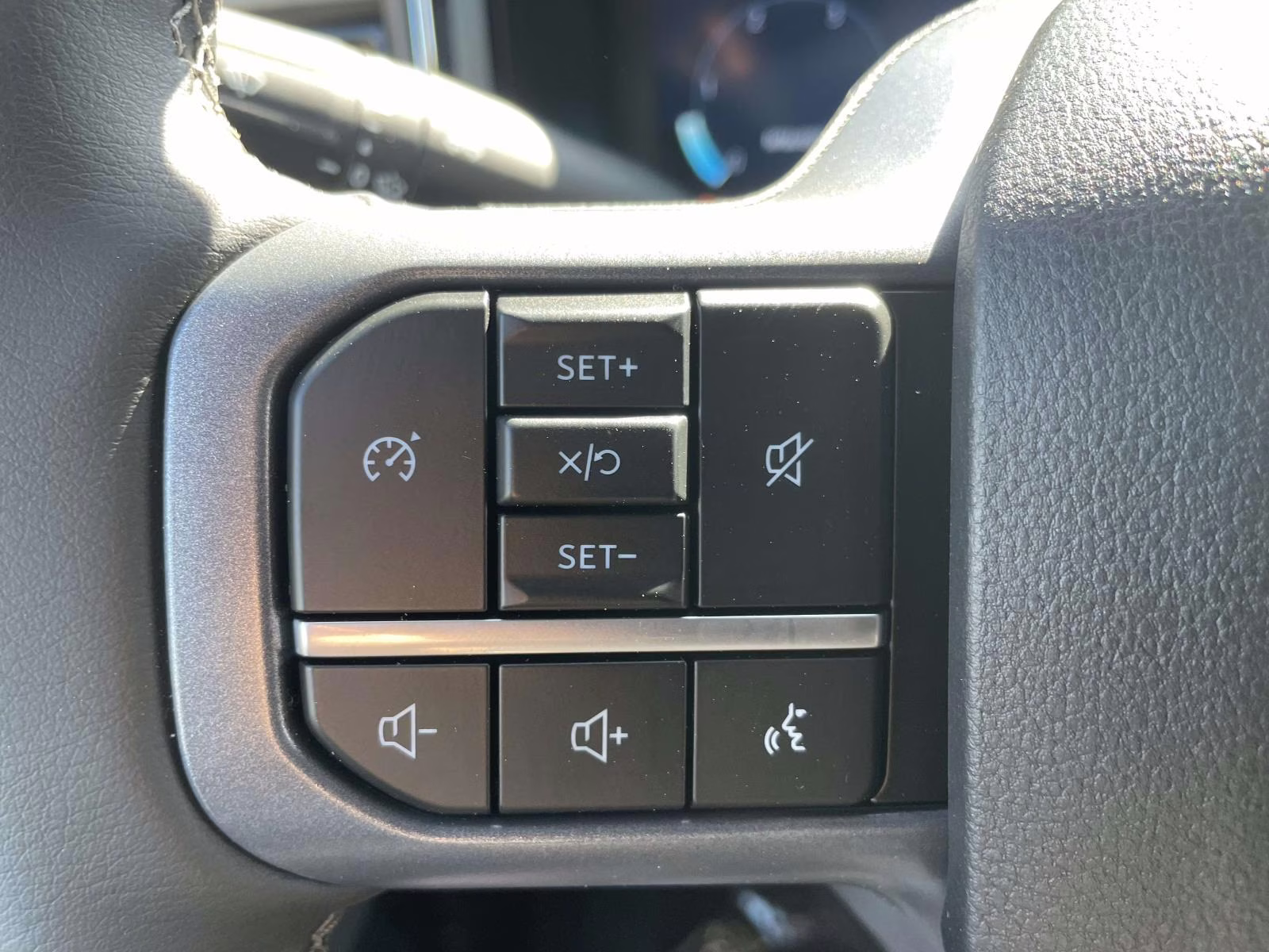 2026 Carbonized Gray Metallic Ford Super Duty F-250 SRW Lariat 4X4 Truck