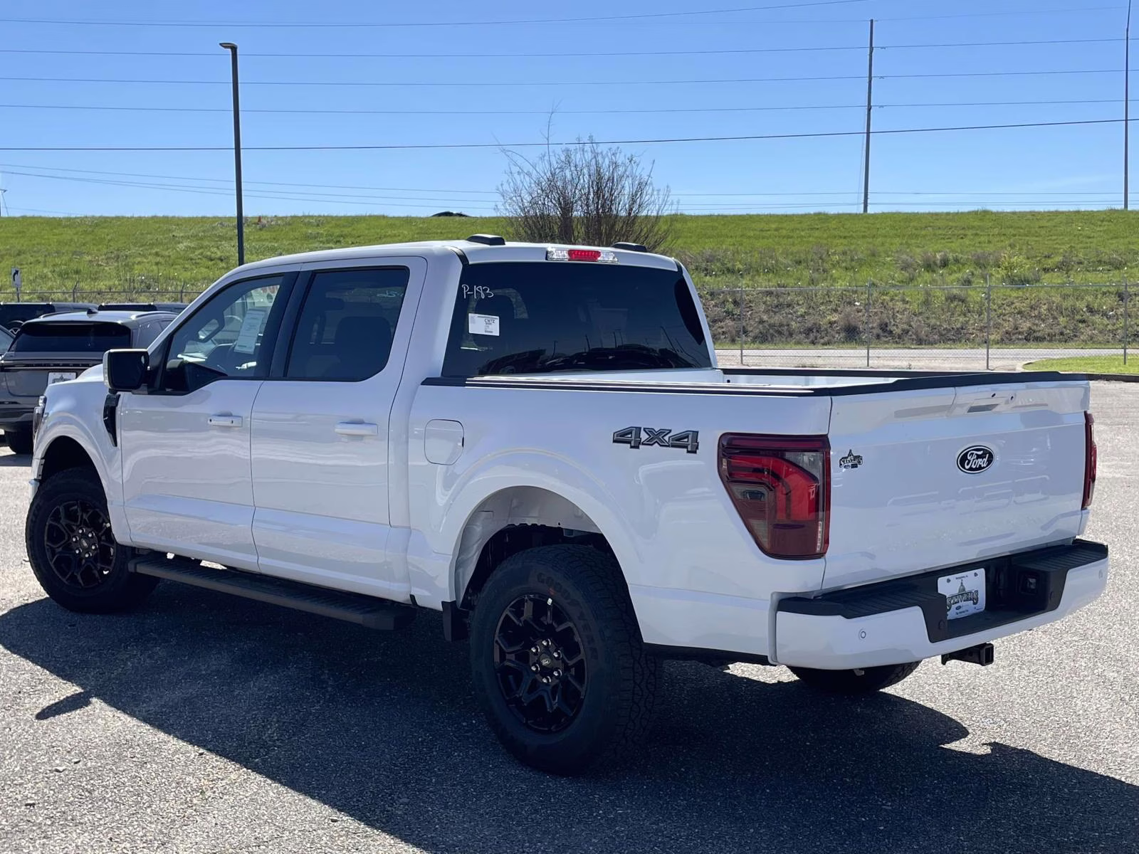 2026 Oxford White Ford F-150 Lariat 4X4 Truck