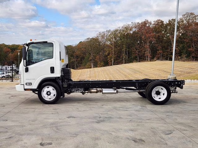 2025 Arc White Chevrolet 4500 HG LCF Gas 1WT RWD Truck