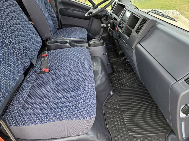 2025 Arc White Chevrolet 5500 HG LCF Gas 1WT RWD Truck