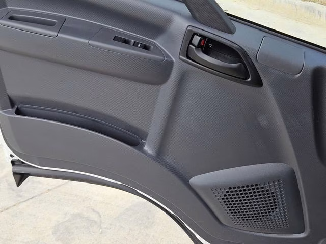 2025 Arc White Chevrolet 5500 HG LCF Gas 1WT RWD Truck