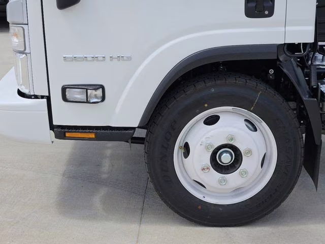 2025 Arc White Chevrolet 5500 HG LCF Gas 1WT RWD Truck