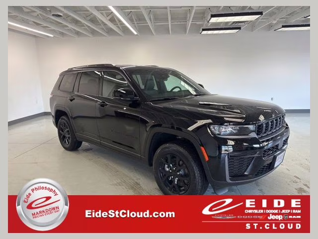 2026 Diamond Black Crystal Pearlcoat Jeep Grand Cherokee L Altitude 4X4 SUV