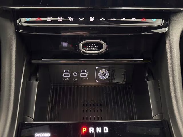 2026 Diamond Black Crystal Pearlcoat Jeep Grand Cherokee L Altitude 4X4 SUV