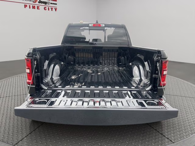 2026 Diamond Black Crystal Pearlcoat Ram 1500 Big Horn Night Edition 4X4 Truck