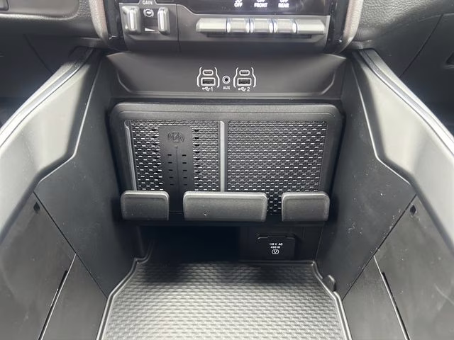 2026 Diamond Black Crystal Pearlcoat Ram 1500 Big Horn Night Edition 4X4 Truck