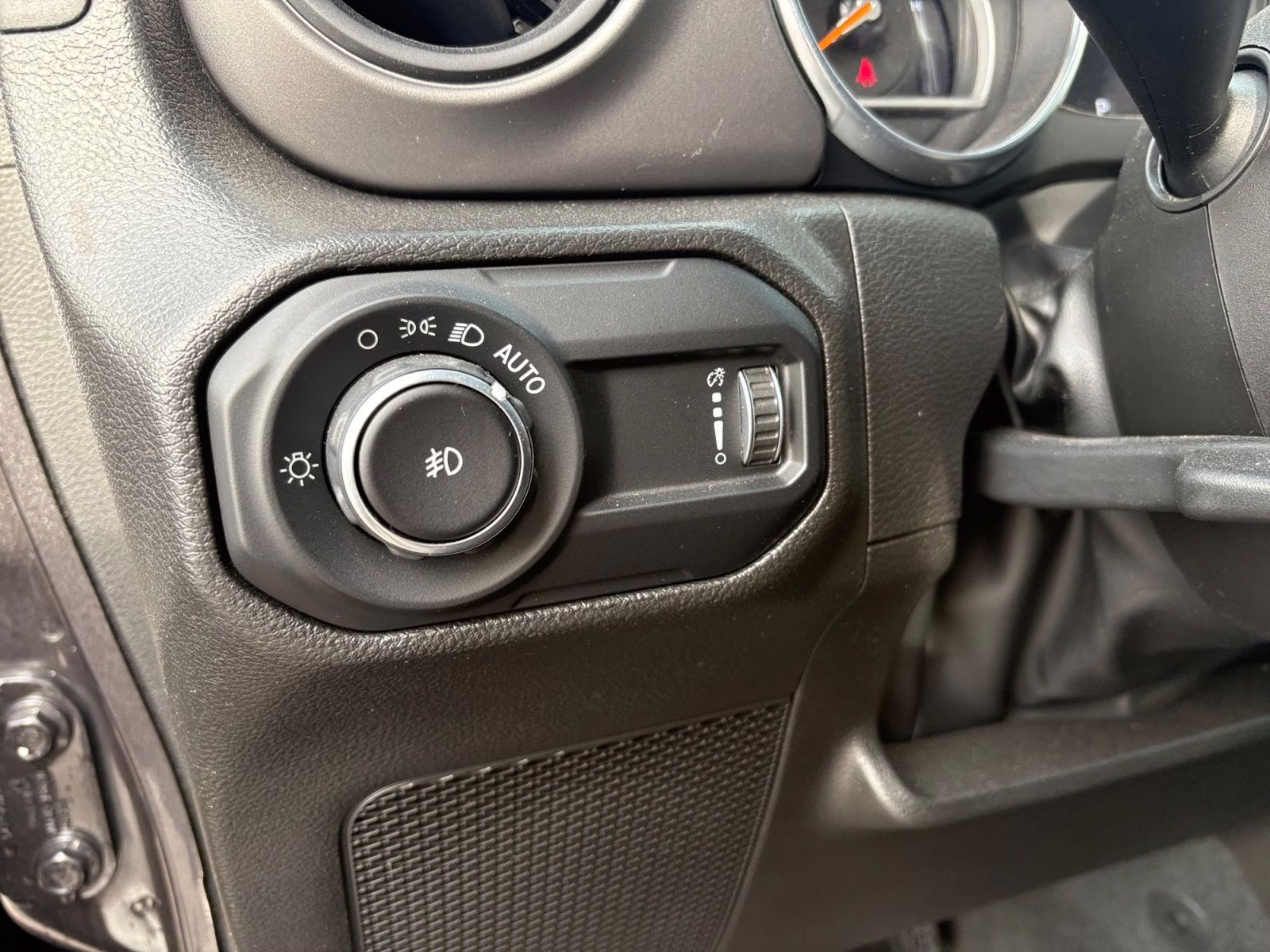 2023 Granite Crystal Metallic Clearcoat Jeep Wrangler Sport S 4X4 SUV