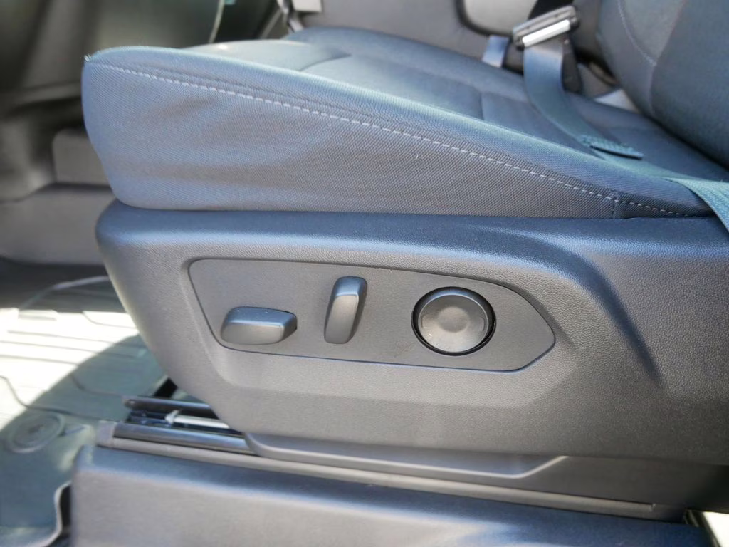 2026 Sterling Metallic GMC Sierra 3500HD SLE 4X4 Truck