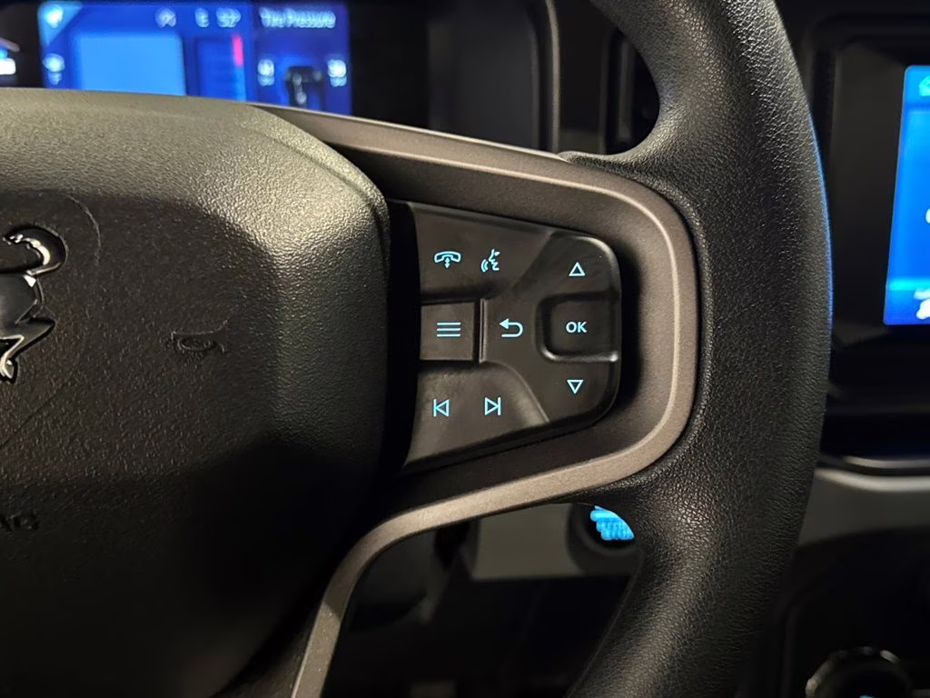 2023 Iconic Silver Metallic Ford Bronco Base 4X4 SUV