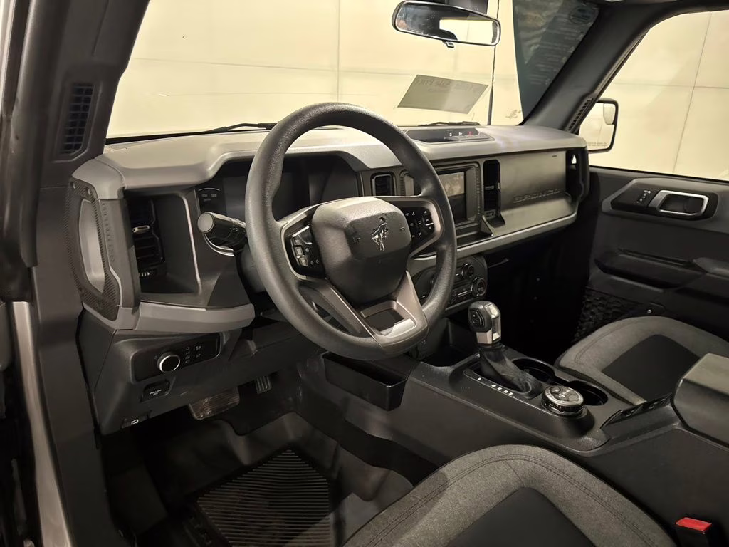 2023 Iconic Silver Metallic Ford Bronco Base 4X4 SUV