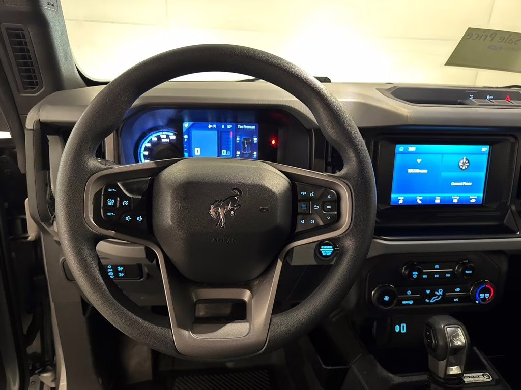 2023 Iconic Silver Metallic Ford Bronco Base 4X4 SUV